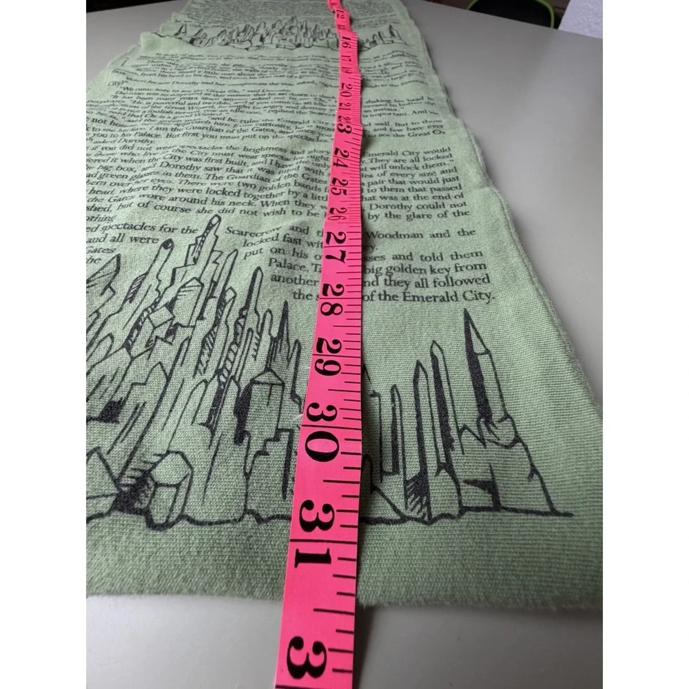Storiarts‎ Wizard of Oz Book Text Scarf Emerald City Literary Novel Green